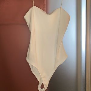 Super snatched body suit🤩